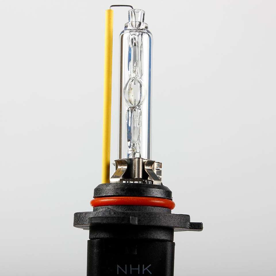 NHK HID Bulbs: 9005