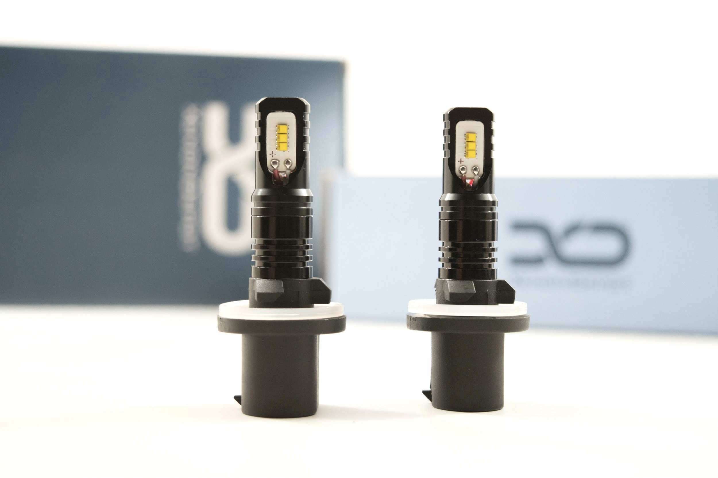 880 Xtreme LED CMB Bulbs